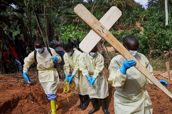 A new Ebola vaccine strategy in Africa: Smaller doses