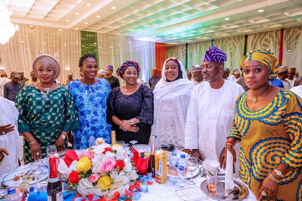 President Muhammadu Buhari hosted APC House of Representatives members-elect to a dinner in Aso Rock [Twitter/@BashirAhmaad]
