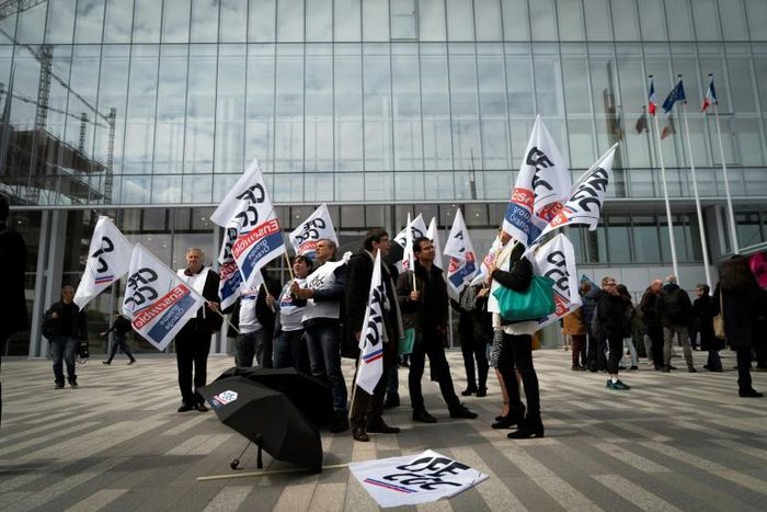 Unions have raised alarms over the consequences of pressure in the workplace, including depression, long-term illness, professional burnout and even suicide