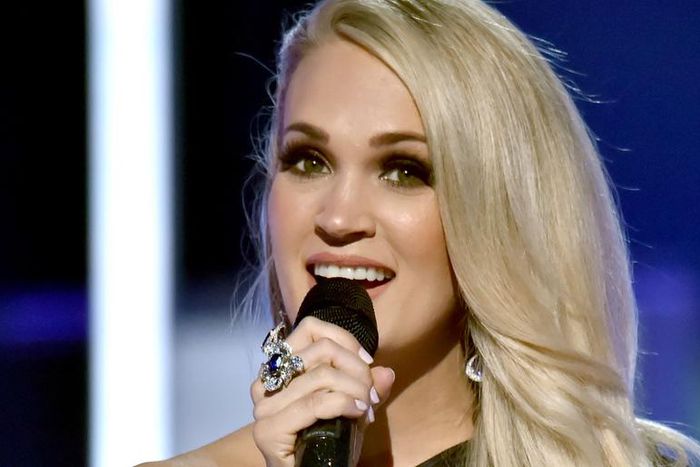 Carrie Underwood Shared A Photo Of Her Mobile Gym
