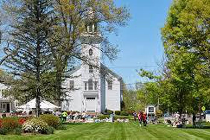 Orange, Conn A farm town for families