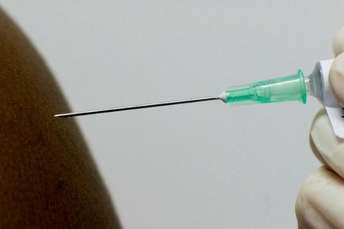 A doctor in Pakistan has been arrested on suspicion of infecting at least 90 people with HIV using a contaminated syringeRODGER BOSCH/AFPA medical syringe containing the African produced HIV vaccine is injected to a patient at the iEmavundleni Centre, ...