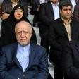 Iran's Oil Minister Bijan Namdar Zanganeh (C) says US efforts to bring Tehran's oil exports to zero 'is an illusion'