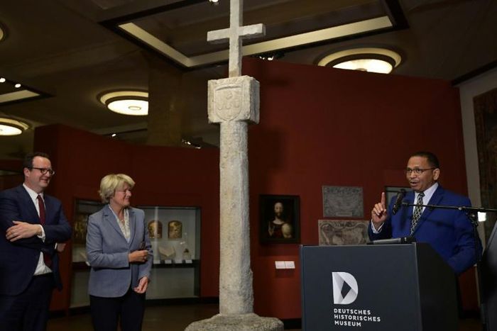 Germany is handing over a 15th century navigation cross to Namibia, part of efforts to return colonial heritage