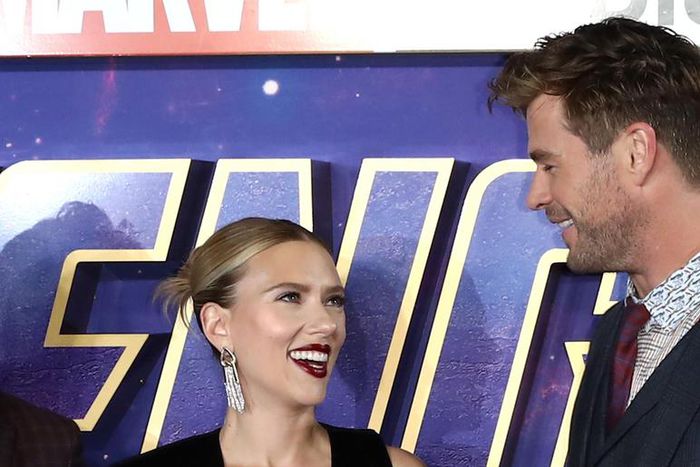 Chris Hemsworth Hilariously Roasts ScarJo