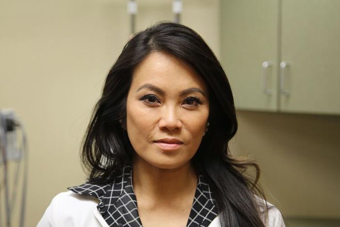 Dr. Lee Extracts a Very Slick Lipoma