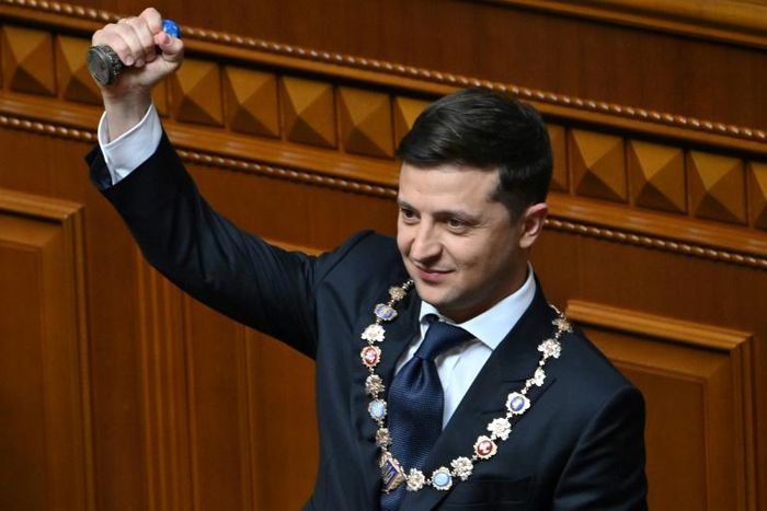 Zelensky used his inaugural speech to announce that he is dissolving parliament
