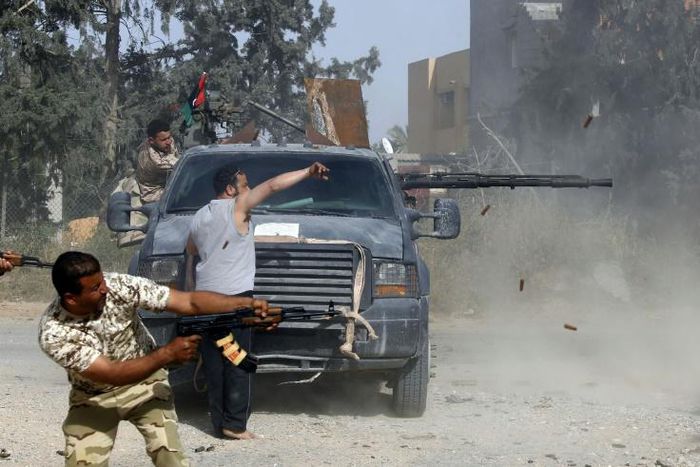 Fighters loyal to Libya's Government of National Accord have launched a counter-attack to defend Tripoli