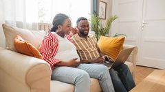 Internet Debates Whether Men Are Neglected During Pregnancy