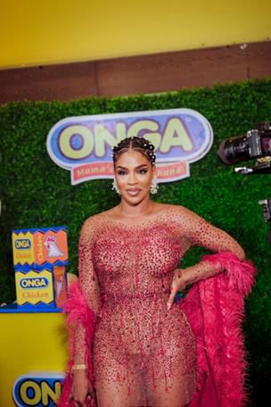 Venita Akpofure showed up at the Onga booth during the AMVCA Gala.
