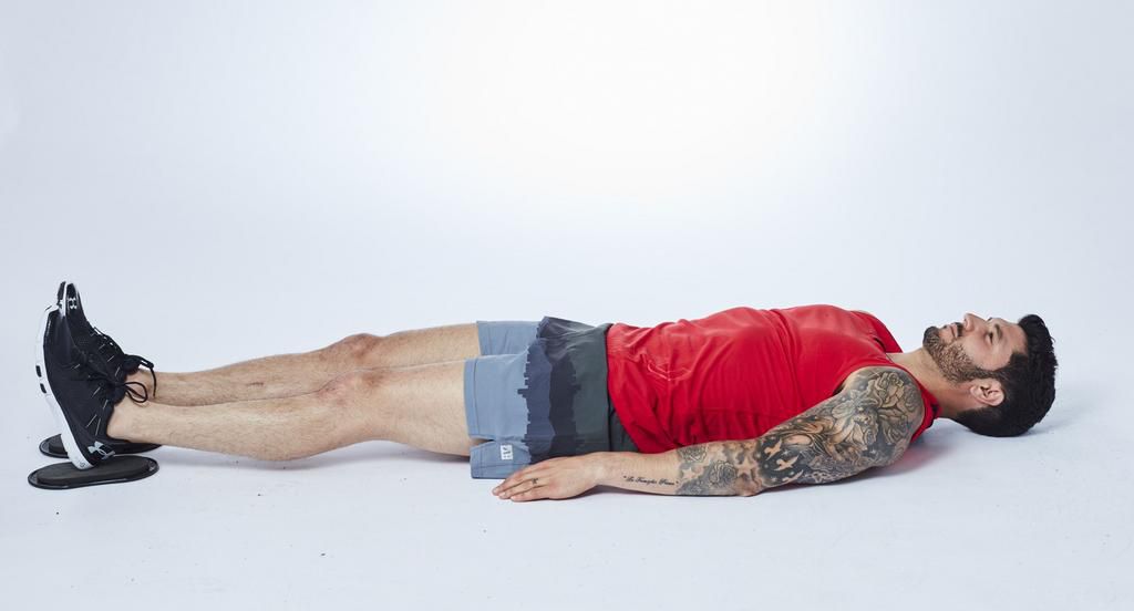 This Bodyweight Workout Gets You Shredded Outside