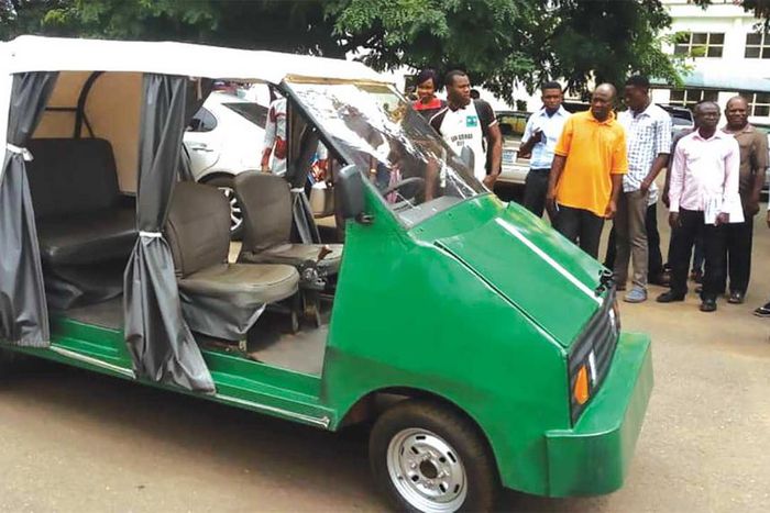 Lion Ozumba 551, the five-seater electric car produced by the Engineering Faculty of University of Nigeria, Nsukka (UNN) [Guardian]