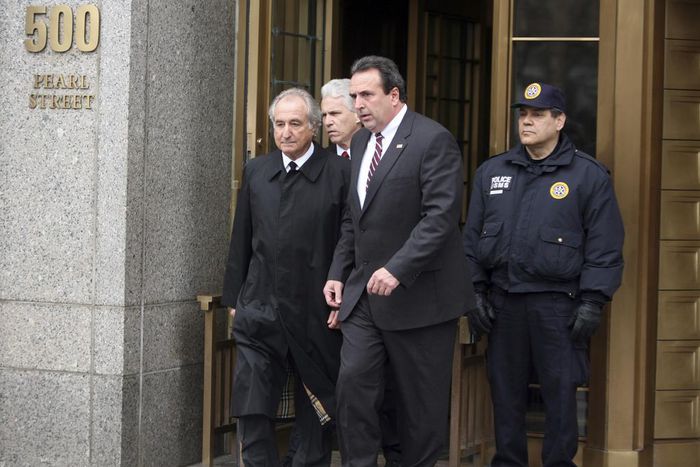 Madoff Asks Trump to Commute His 150-year Sentence