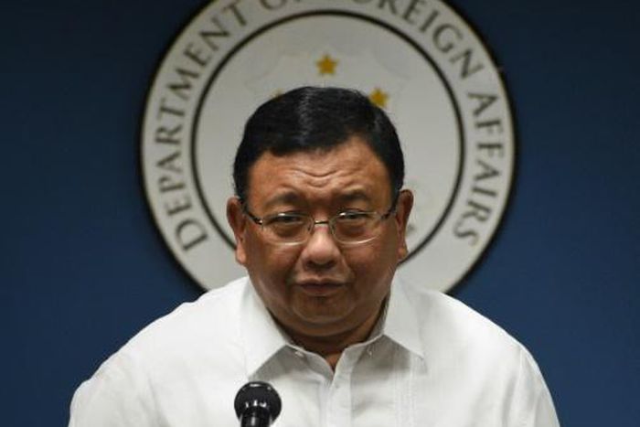 Former Philippine foreign minister Albert del Rosario, a critic of China, has been denied entry to Hong Kong