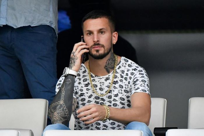 Dario Benedetto watched Marseille's pre-season friendly defeat to Napoli, the day before joining the French club