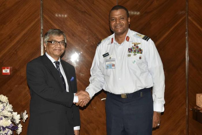 Chief of the Air Staff (CAS), Air Marshal Sadique playing host to Bangladesh Ambassador to Nigeria, Shameem Ahsan [Twitter/@NigeriaAirForce]