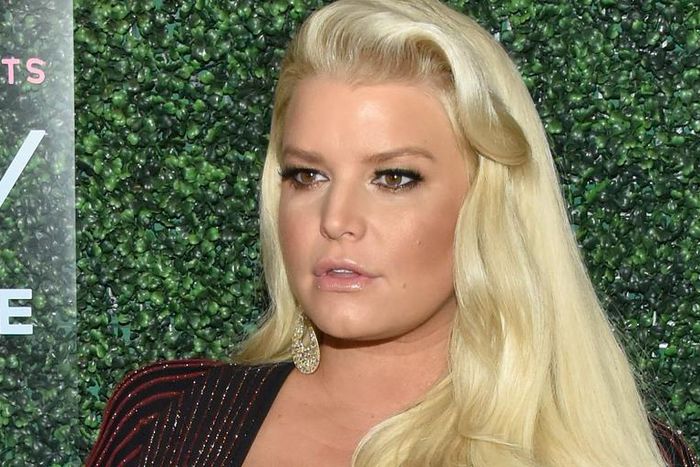 Jessica Simpson Shares Ankle Selfie On Instagram