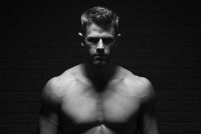 Blast Your Abs and Tris With A 5-Minute Circuit