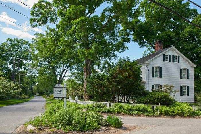 Weekending in the Suburbs