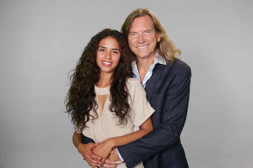 Marrying Millions cast