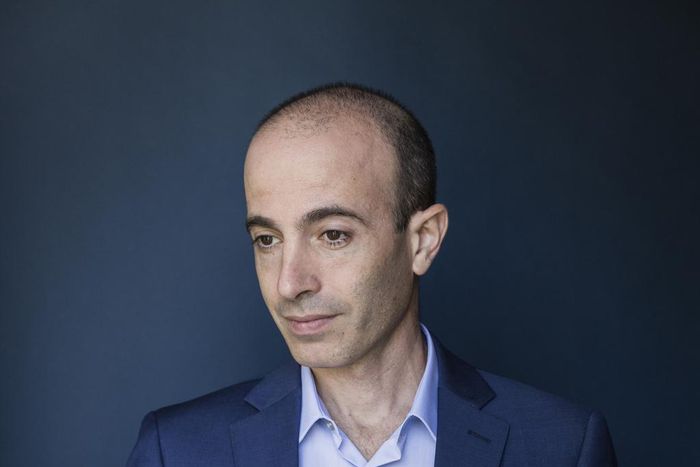 You Can Read Yuval Noah Harari's Book in Russian, Except for the Parts About Russia