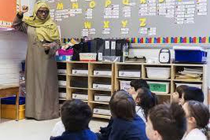 Quebec bans religious symbols on job