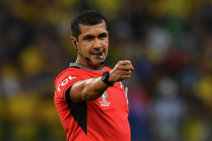 Ecuadoran referee Roddy Zambrano came in for harsh criticism over his officiating in the Copa America semi-final between hosts Brazil and Argentina