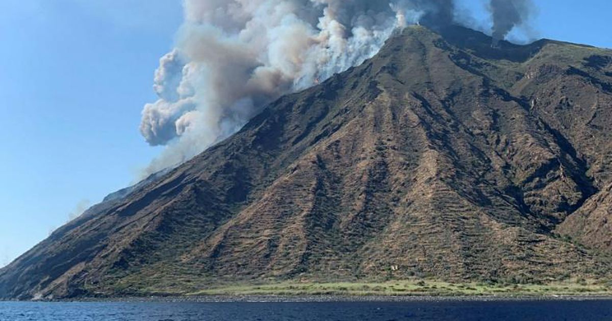 Stromboli clears up ash after deadly volcano eruption | Pulse Nigeria