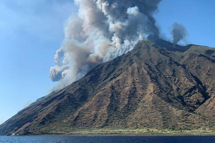 Stromboli volcano exploded on Wednesday sending plumes of smoke two kilometres (over a mile) into the sky