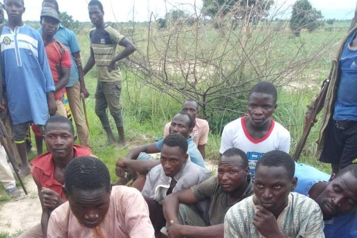 Troops neutralise one bandit, rescue 13 kidnap victims in Kaduna [Twitter/@HQNigerianArmy]