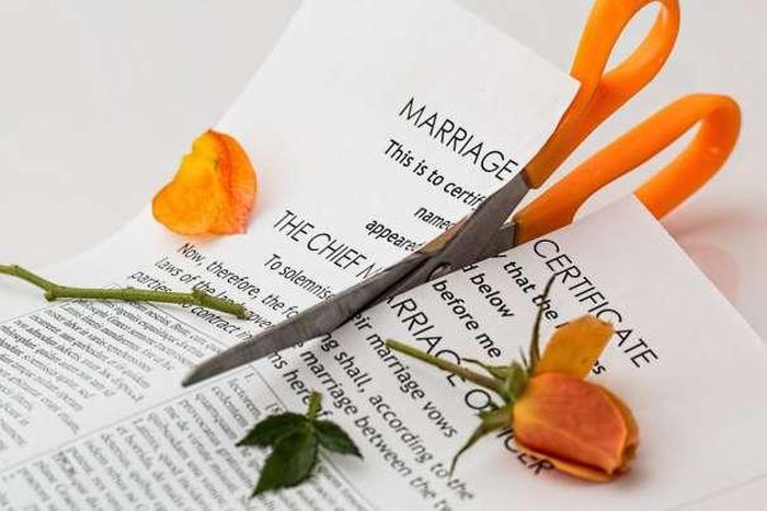 Man divorces wife less than 15 minutes after marriage in court