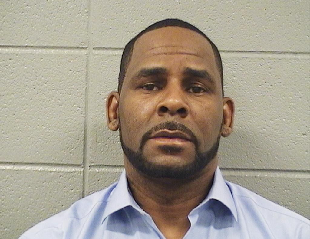 R. Kelly Accused of Paying Off Family at Center of His 2008 Trial