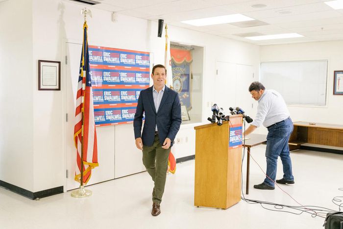 One Candidate In, One Candidate Out: This Week in the 2020 Race