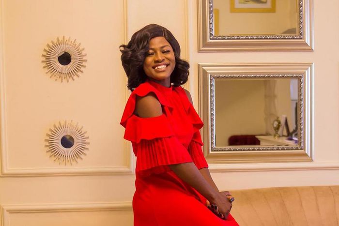 Alex has been on movie sets, maybe we are about to see the rise of another movie star [Instagram/AlexUnusual]