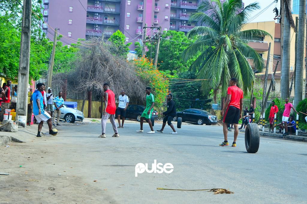 Monkey post games are very popular in Nigeria, country obsessed with football (Pulse Nigeria)
