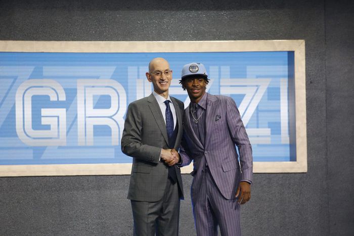 A TV Spectacle With Uneasy Undercurrents