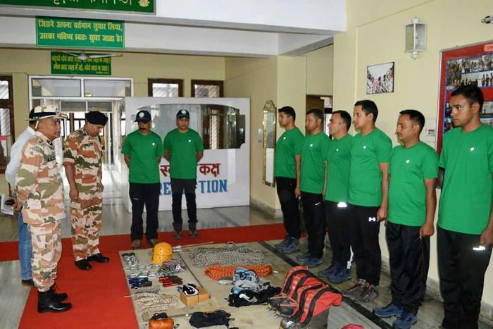 A 10-strong team will try to reach the site where five bodies were spotted, 5,000 metres up