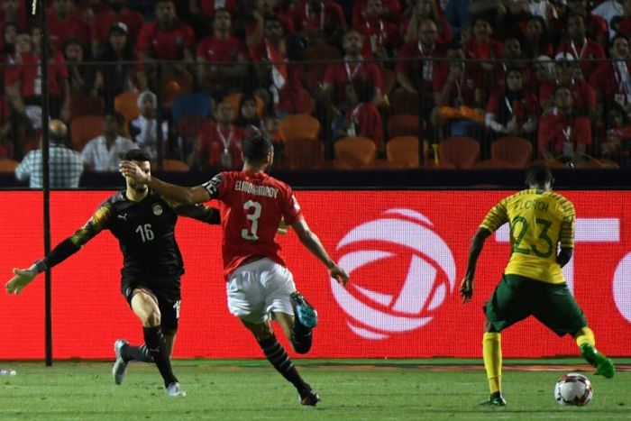 Thembinkosi Lorch (R) scores the winning goal for South Africa against Africa Cup of Nations hosts Egypt in Cairo