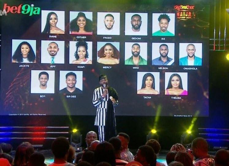 The moment Ebuka came on the stage, the audience couldn't keep calm as the dripping sauce coming from his outfit splashed all over the view and swept everyone away (Especially the ladies) [Twitter/BBNaija]