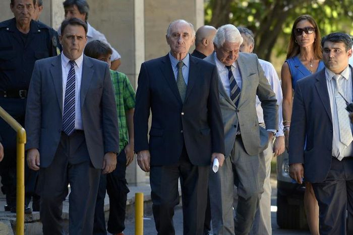 Former Argentine President (1999-2001) Fernando De La Rua (C)