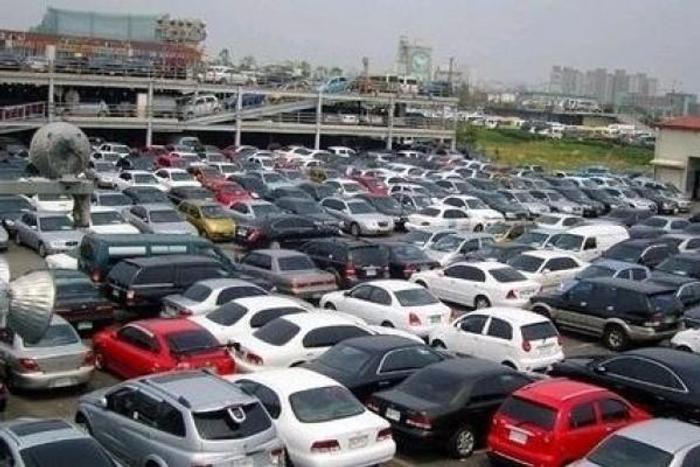 Seized imported used cars for illustration (Ecomium Magazine)