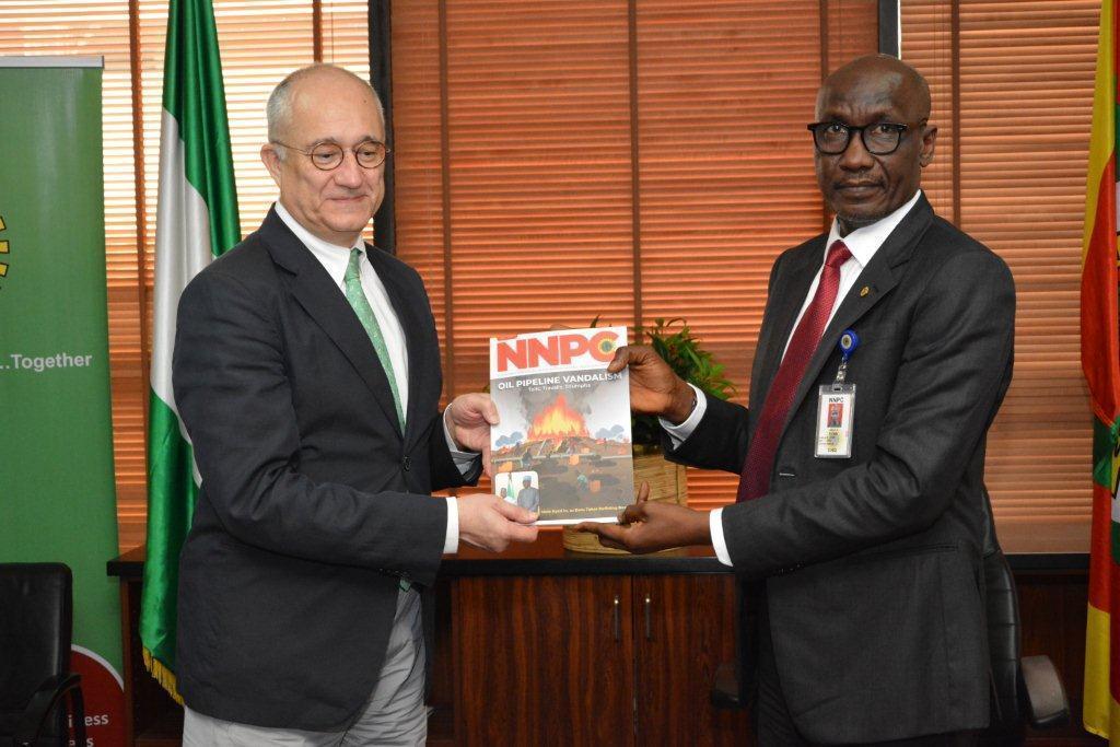The Group Managing Director of NNPC, Malam Mele Kyari and Ambassador of Turkey to Nigeria, Mr Melih Ulueren [Twitter/@NNPCgroup]