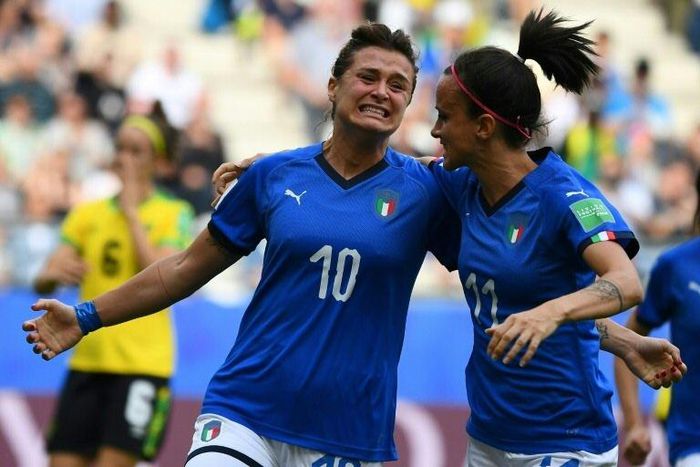 Cristiana Girelli (L) is congratulated by fellow Italy and Juventus teammate Barbara Bonansea after her hat-trick against Jamaica