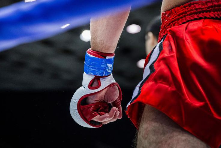 Dr. Pimple Popper Wrestles Lipoma In New Video