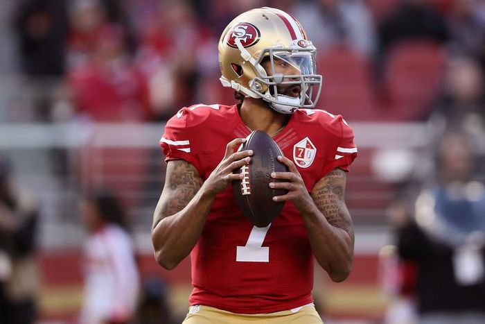 Colin Kaepernick Still Trains Like an NFL Star