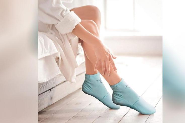 These Cooling Socks Make Foot Pain Disappear