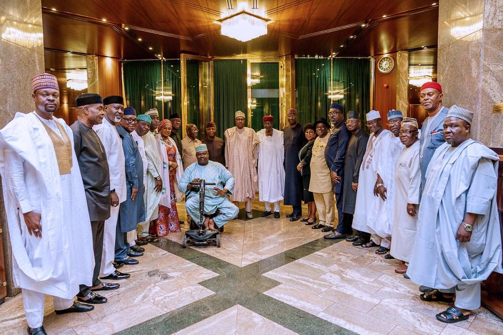 President Muhammadu Buhari and Vice President Yemi Osinbajo receive the APC National Working Committee in Aso Rock [Twitter/@NGRPresident]