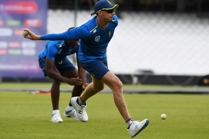 South Africa's Dale Steyn takes part in a training session at the Oval on May 28, 2019