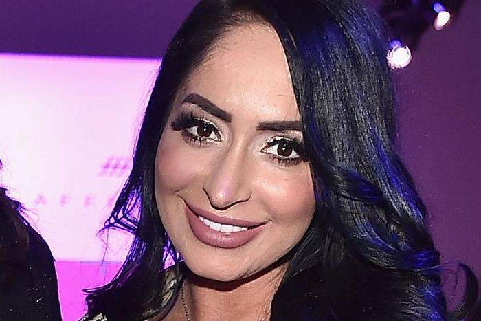 'Jersey Shore' Star Loses 20 Pounds On 'Half Keto'