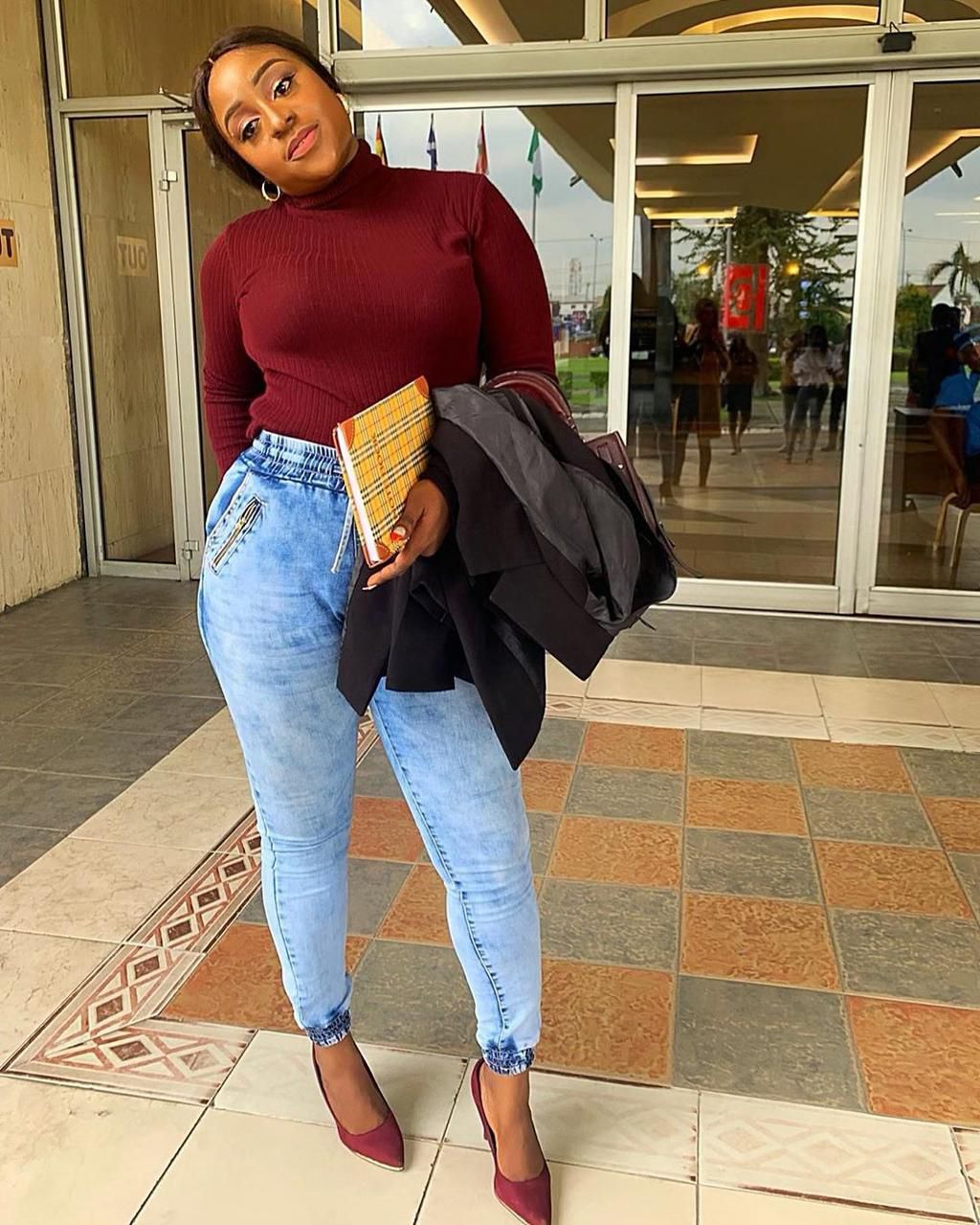 A few weeks ago the news of Queen Wokoma's less than two years old marriage to Rivers state politician, Prince Kalade Allison crashing was reported [Instagram/QueenWokoma]